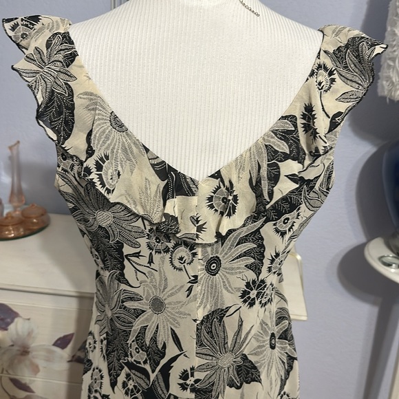 Jonathan Martin Studio Dress - Picture 5 of 5